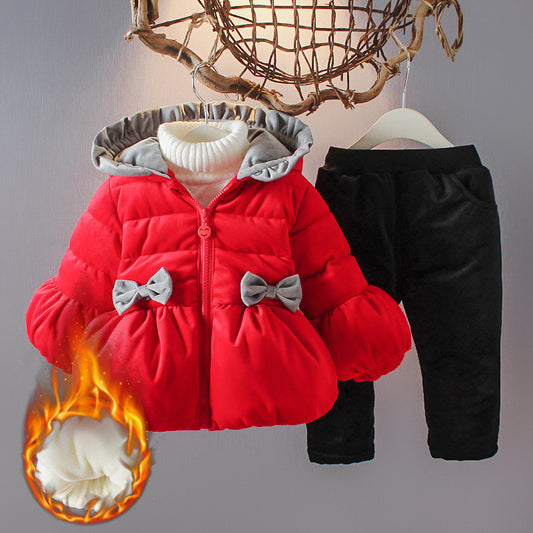 Winter children's suit with hood